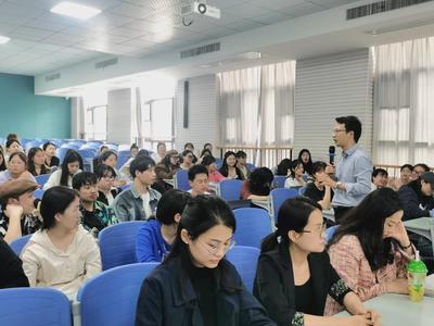 助力学生职业成长——教育学院顺利开展毕业生实习动员大会暨职业介绍活动
