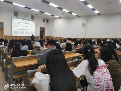 校企协同促就业，产教融合育新人——财经管理学院人力资源管理系特邀湖南红日职业培训学校校长熊波开展职业介绍专题讲座