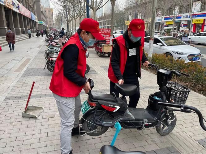 捡起小烟头 带动大文明——郑州市职业介绍中心主题志愿服务活动纪实